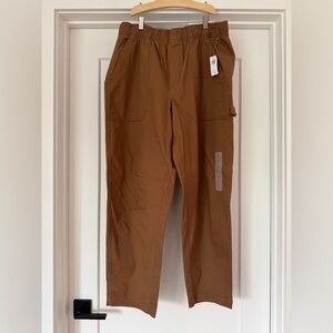 Old Navy women's Pulla Cargo Pants in Camel Brown - NWT size large